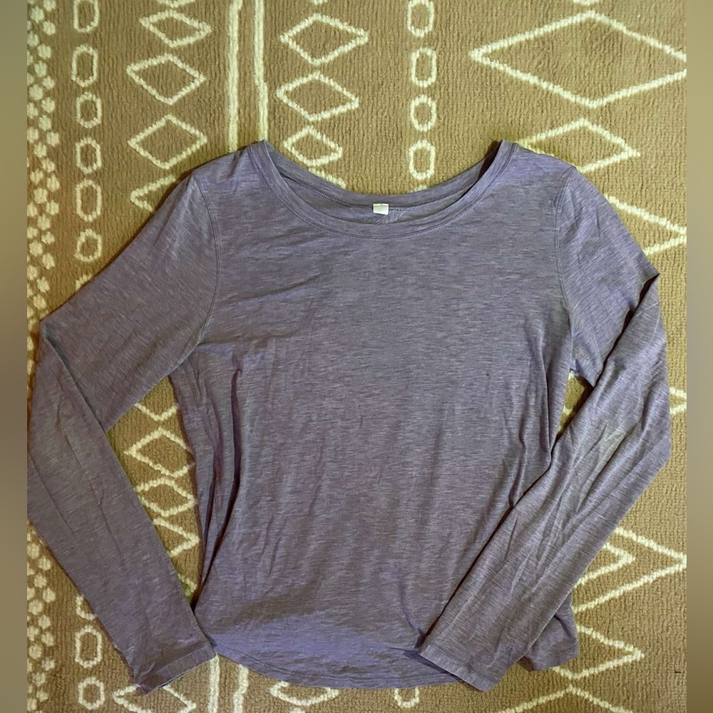 Lululemon long sleeve top open back
